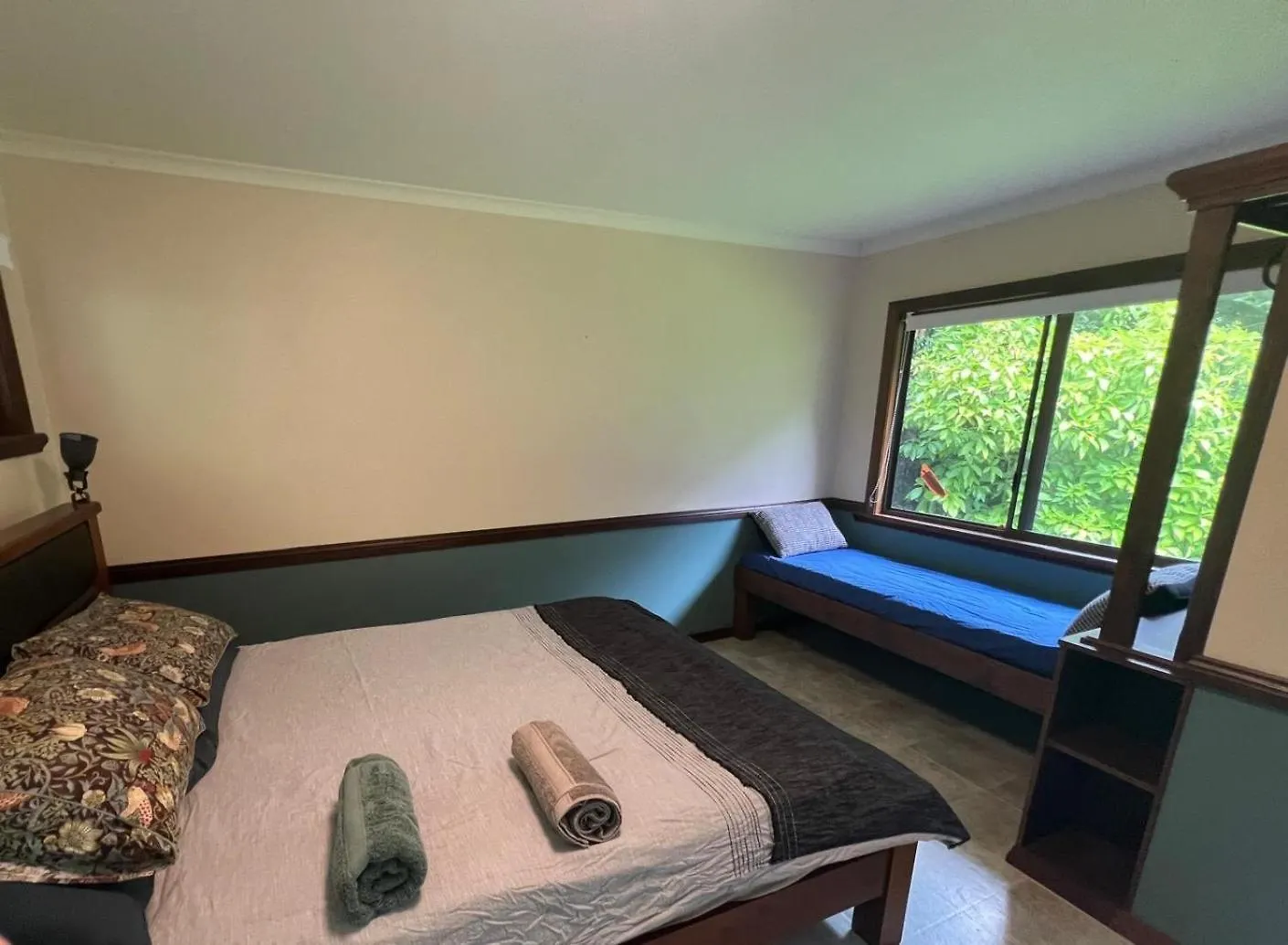 Riflebird Lodge Topaz